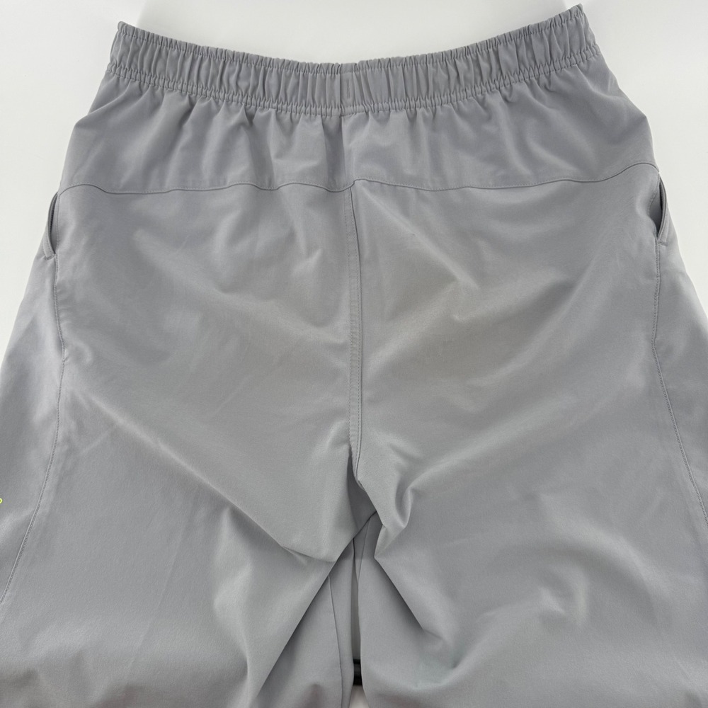 Nike Dri-FIT Athletic Shorts Mens Large Gray Laser Cut Ventilation 522354-066